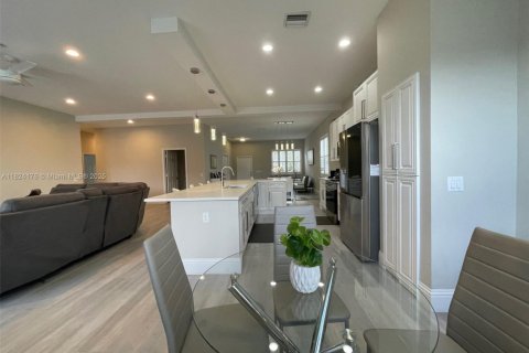 Casa en venta en Weston, Florida, 4 dormitorios, 196.49 m2 № 1794917 - foto 11