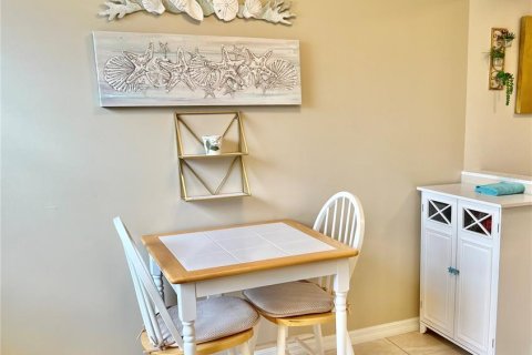 Condo in Bradenton, Florida, 2 bedrooms № 2144898 - photo 15