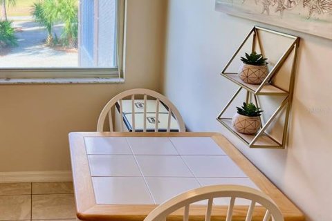 Condo in Bradenton, Florida, 2 bedrooms № 2144898 - photo 14