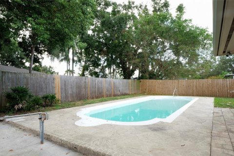 House in Tampa, Florida 3 bedrooms, 167.04 sq.m. № 1877287 - photo 29