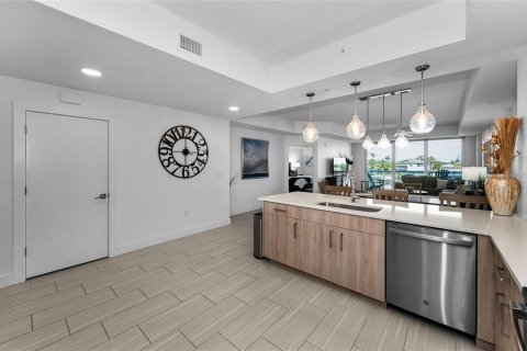 Copropriété à louer à Clearwater, Floride: 3 chambres, 159.33 m2 № 2406696 - photo 5