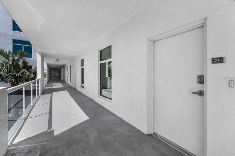 Copropriété à louer à Clearwater, Floride: 3 chambres, 159.33 m2 № 2406696 - photo 4
