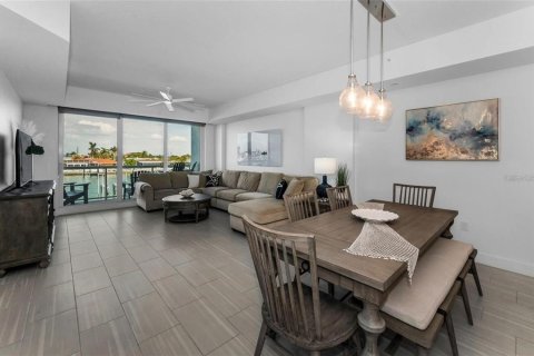 Copropriété à louer à Clearwater, Floride: 3 chambres, 159.33 m2 № 2406696 - photo 8