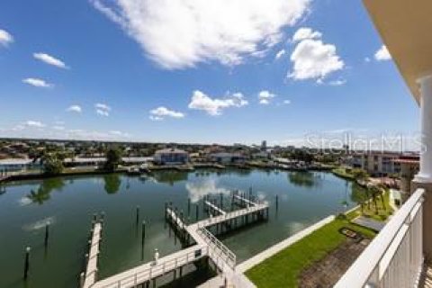Copropriété à louer à Clearwater, Floride: 3 chambres, 159.33 m2 № 2406696 - photo 15