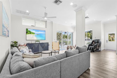 Villa ou maison à vendre à Bonita Springs, Floride: 5 chambres, 257.99 m2 № 2403521 - photo 28