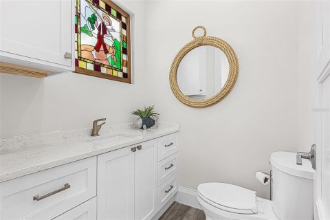 Villa ou maison à vendre à Bonita Springs, Floride: 5 chambres, 257.99 m2 № 2403521 - photo 18