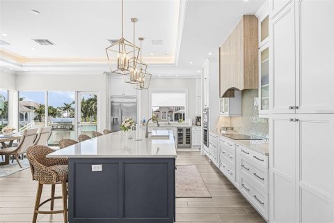 Villa ou maison à vendre à Bonita Springs, Floride: 5 chambres, 257.99 m2 № 2403521 - photo 8