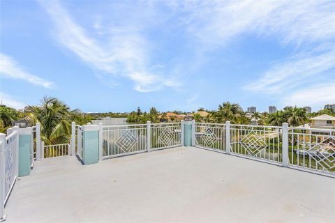 Villa ou maison à vendre à Bonita Springs, Floride: 5 chambres, 257.99 m2 № 2403521 - photo 15