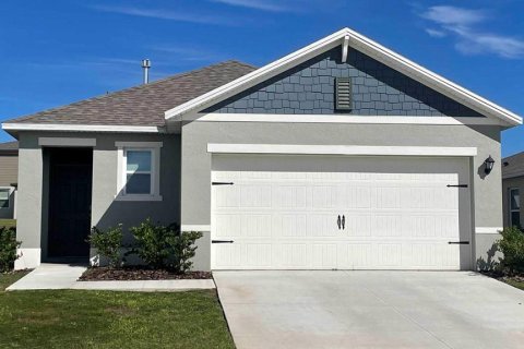 House in Lakeland, Florida 3 bedrooms, 139.73 sq.m. № 1909430 - photo 1