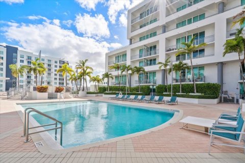 Condo in Miami, Florida, 1 bedroom  № 1952210 - photo 21
