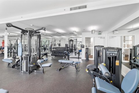 Condo in Miami, Florida, 1 bedroom  № 1952210 - photo 26