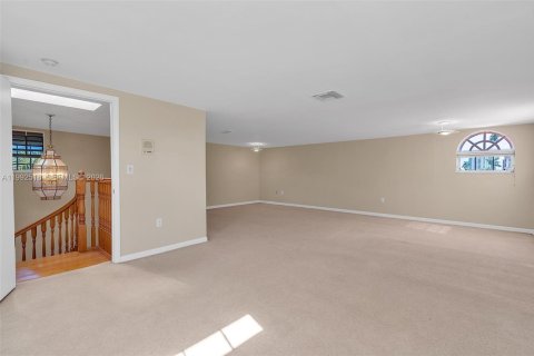 Villa ou maison à vendre à Miami Beach, Floride: 5 chambres, 558.44 m2 № 2064179 - photo 30