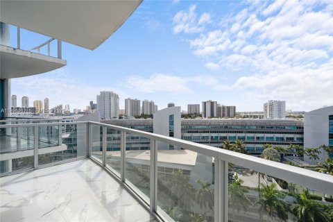 Condominio en venta en Aventura, Florida, 3 dormitorios, 126.53 m2 № 2035854 - foto 19