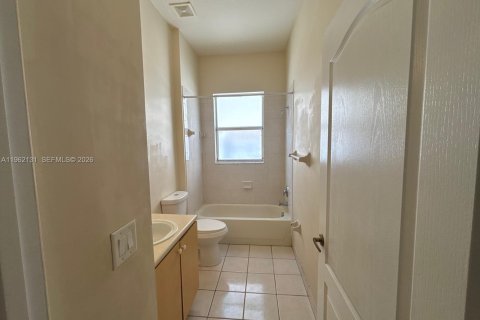 Снять в аренду виллу или дом в Хомстед, Флорида 3 спальни, 130.81м2, № 2023761 - фото 16