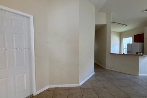 House in Homestead, Florida 3 bedrooms, 130.81 sq.m. № 2023761 - photo 23