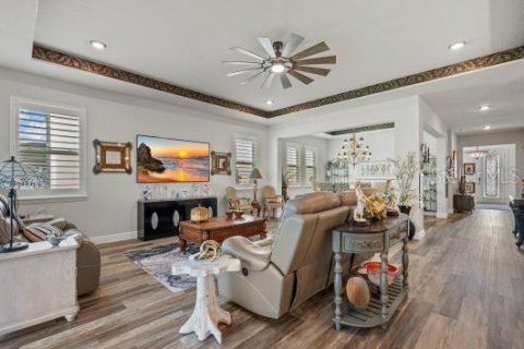 House in Bradenton, Florida 4 bedrooms, 263.66 sq.m. № 1893573 - photo 11