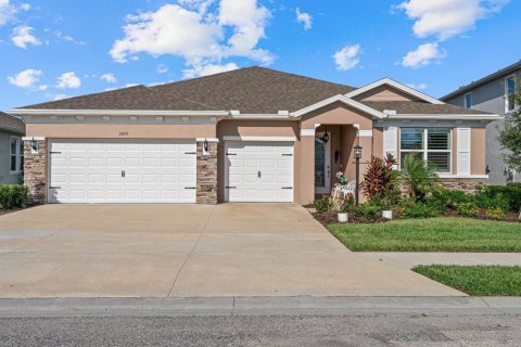 House in Bradenton, Florida 4 bedrooms, 263.66 sq.m. № 1893573 - photo 1