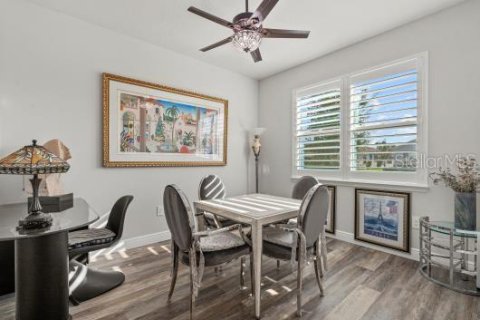 House in Bradenton, Florida 4 bedrooms, 263.66 sq.m. № 1893573 - photo 3