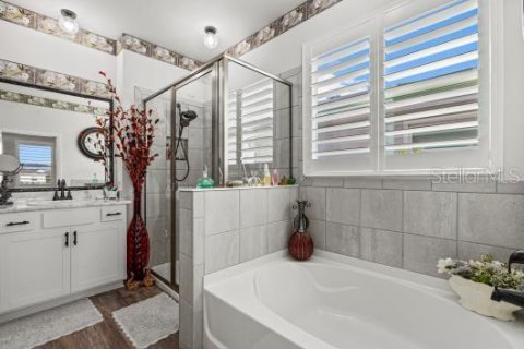 House in Bradenton, Florida 4 bedrooms, 263.66 sq.m. № 1893573 - photo 23