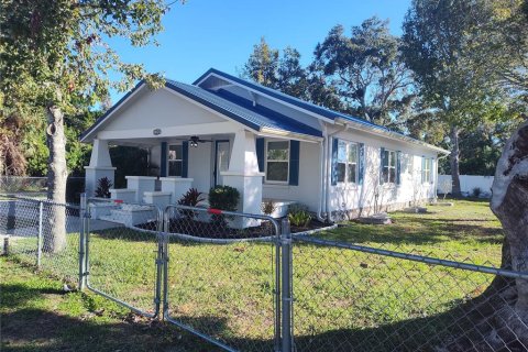 Villa ou maison à vendre à Hudson, Floride: 2 chambres, 134.52 m2 № 1543763 - photo 1