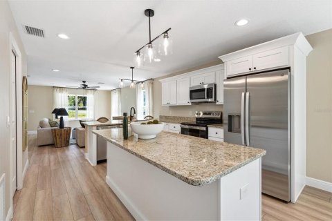 House in Bushnell, Florida 3 bedrooms, 134.8 sq.m. № 2230528 - photo 12