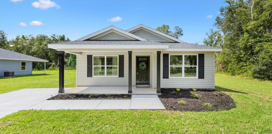 House in Bushnell, Florida 3 bedrooms, 134.8 sq.m. № 2230528