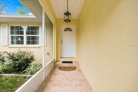 House in Inverness, Florida 3 bedrooms, 120.4 sq.m. № 2219327 - photo 2