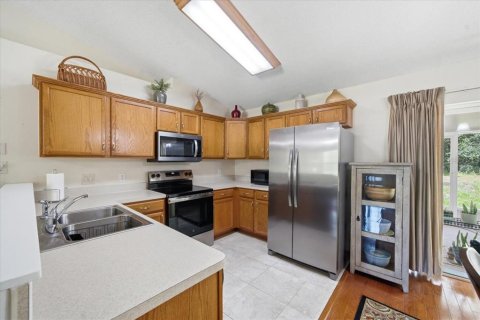 House in Inverness, Florida 3 bedrooms, 120.4 sq.m. № 2219327 - photo 11
