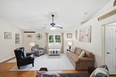 House in Inverness, Florida 3 bedrooms, 120.4 sq.m. № 2219327 - photo 6
