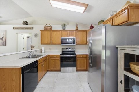 House in Inverness, Florida 3 bedrooms, 120.4 sq.m. № 2219327 - photo 9