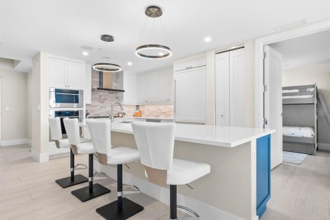 Купить кондоминиум в Сарасота, Флорида 6 комнат, 207.36м2, № 1560634 - фото 13