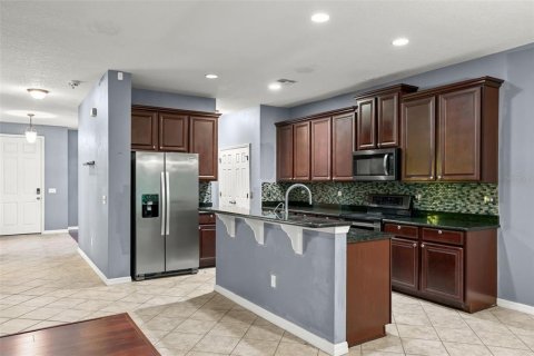 Casa en venta en Apopka, Florida, 5 dormitorios, 249.07 m2 № 2223431 - foto 5