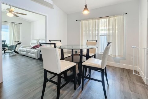 Casa en venta en Orlando, Florida, 3 dormitorios, 148.55 m2 № 2062812 - foto 23