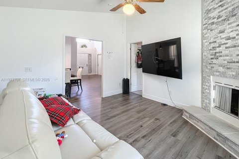 Casa en venta en Orlando, Florida, 3 dormitorios, 148.55 m2 № 2062812 - foto 11