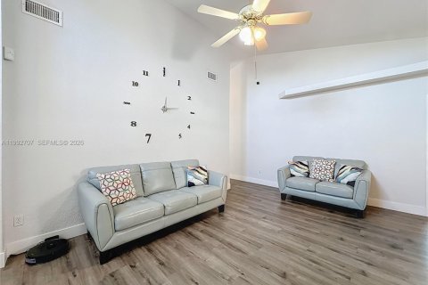 Casa en venta en Orlando, Florida, 3 dormitorios, 148.55 m2 № 2062812 - foto 9