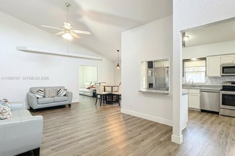 Casa en venta en Orlando, Florida, 3 dormitorios, 148.55 m2 № 2062812 - foto 10