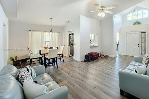 Casa en venta en Orlando, Florida, 3 dormitorios, 148.55 m2 № 2062812 - foto 24