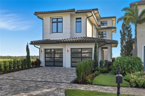 House in Montverde, Florida 4 bedrooms, 435.53 sq.m. № 2137825