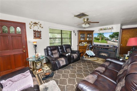 House in Lakeland, Florida 2 bedrooms, 78.04 sq.m. № 1899558 - photo 12