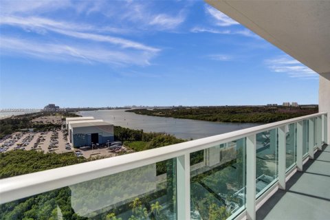 Condo in Sunny Isles Beach, Florida, 1 bedroom  № 1706303 - photo 3