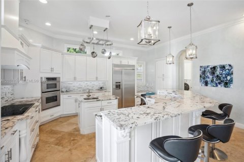 Casa en venta en Fort Lauderdale, Florida, 5 dormitorios, 388.05 m2 № 2066806 - foto 3