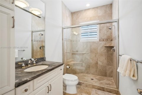 Casa en venta en Fort Lauderdale, Florida, 5 dormitorios, 388.05 m2 № 2066806 - foto 26