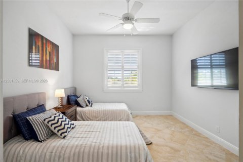 Casa en venta en Fort Lauderdale, Florida, 5 dormitorios, 388.05 m2 № 2066806 - foto 27