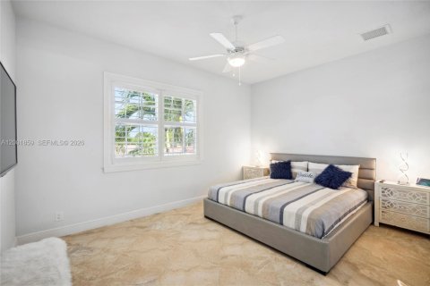 Casa en venta en Fort Lauderdale, Florida, 5 dormitorios, 388.05 m2 № 2066806 - foto 24