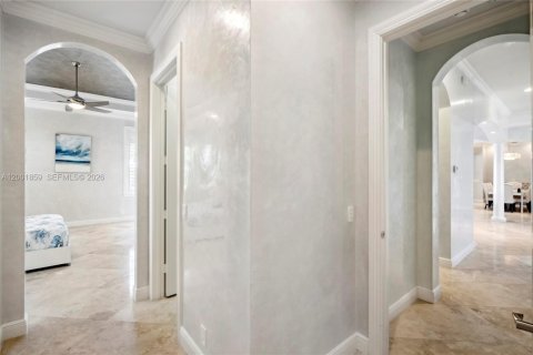Casa en venta en Fort Lauderdale, Florida, 5 dormitorios, 388.05 m2 № 2066806 - foto 17