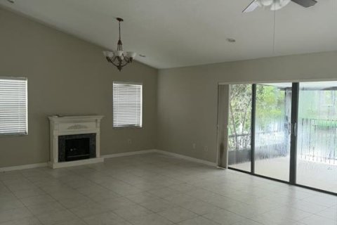 Villa ou maison à vendre à Winter Springs, Floride: 4 chambres, 191.94 m2 № 2277208 - photo 16