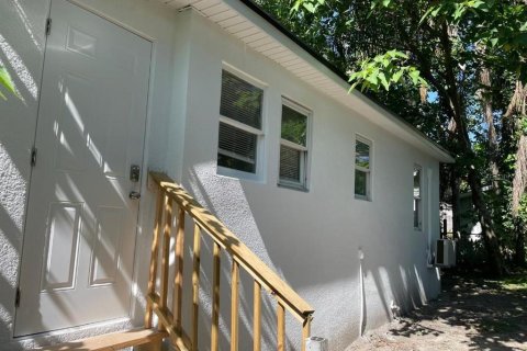 Casa en venta en Tampa, Florida, 2 dormitorios, 60.94 m2 № 2224547 - foto 15