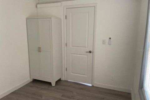 Casa en venta en Tampa, Florida, 2 dormitorios, 60.94 m2 № 2224547 - foto 12