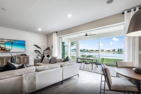 House in Stuart, Florida 3 bedrooms, 254.92 sq.m. № 2247626 - photo 6