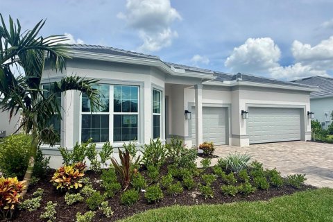 House in Stuart, Florida 3 bedrooms, 254.92 sq.m. № 2247626